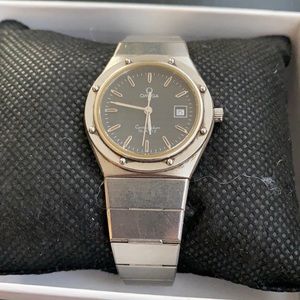 Authentic Omega constellation, good condition. Working great! Silver.